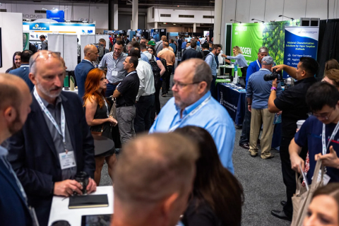 美国IT信息商用技术解决方案展览会展会现场图片