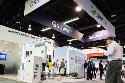 德国杜塞尔多夫太阳能、储能技术、能源展览会展会现场图片