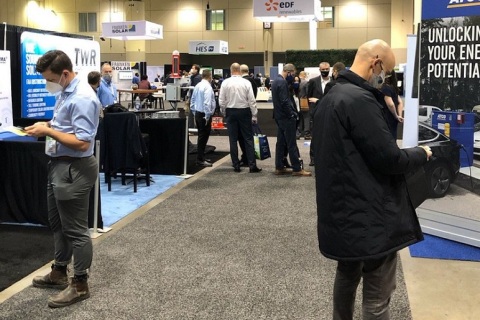 加拿大太阳能光伏展-加拿大储能电池展展会现场图片