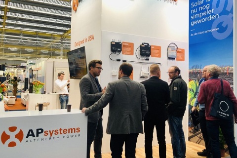 德国杜塞尔多夫太阳能展览会展会现场图片