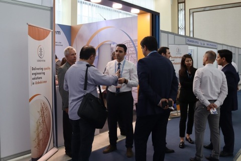 乌兹别克斯坦能源周UEW展会现场图片