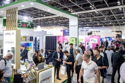 中东迪拜太阳能光伏展览会展会现场图片