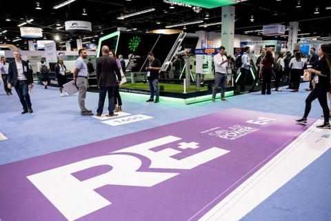 美国加利福尼亚太阳能光伏及储能展览会展会现场图片