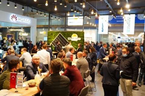 土耳其伊斯坦布尔太阳能光伏展览会展会现场图片