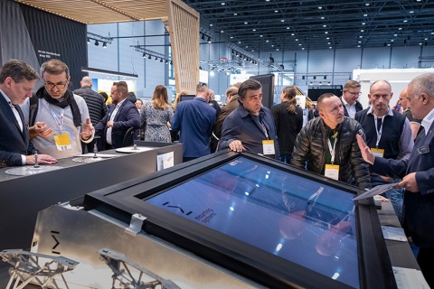 比利时太阳能光伏及储能展览会展会现场图片