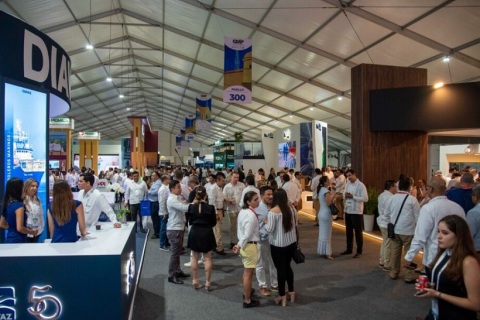 墨西哥石油天然气展览会展会现场图片