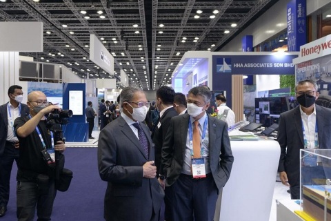 马来西亚亚洲石油天然气展览会展会现场图片