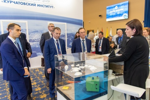 俄罗斯圣彼得堡离岸海洋石油展览会展会现场图片