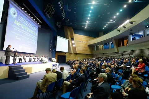 俄罗斯圣彼得堡离岸海洋石油展览会展会现场图片