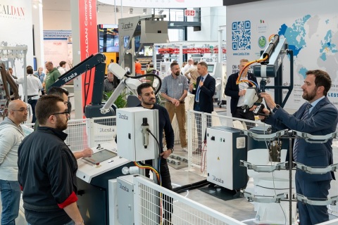 德国卡尔斯鲁厄涂料展览会展会现场图片