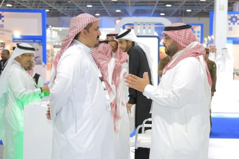 沙特利雅得塑料橡胶及石化展览会展会现场图片