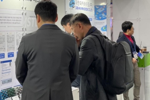 韩国仁川化工设备及实验室仪器展览会展会现场图片