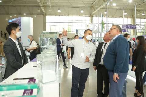 乌兹别克斯坦塔什干化工展览会展会现场图片