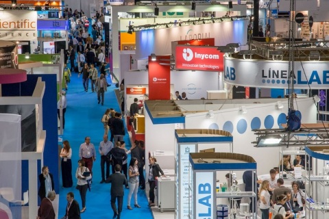 西班牙巴塞罗那化工展览会展会现场图片