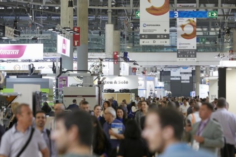 西班牙巴塞罗那化工展览会展会现场图片