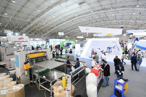 沙特利雅得塑料橡胶及石化展览会展会现场图片