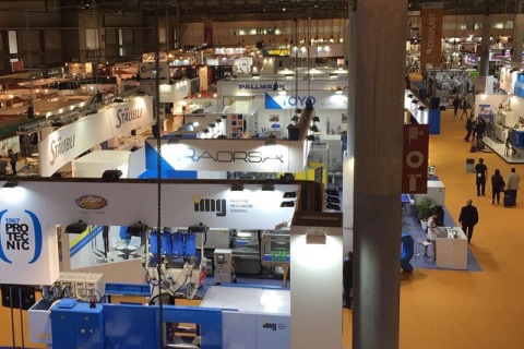 西班牙巴塞罗那塑料橡胶展览会展会现场图片