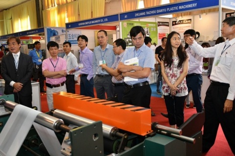 越南河内塑料橡胶展览会展会现场图片