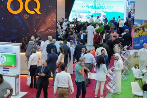 中东迪拜塑料橡胶展览会展会现场图片