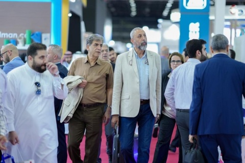 中东迪拜塑料橡胶展览会展会现场图片