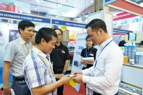 越南河内塑料橡胶展览会展会现场图片