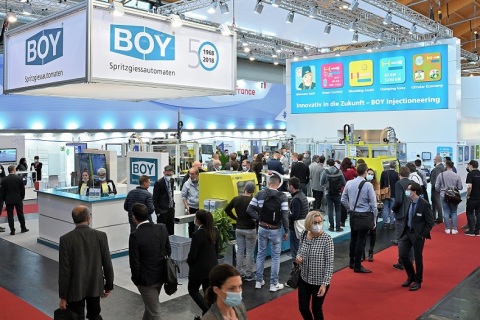 德国腓特烈港塑料展览会展会现场图片