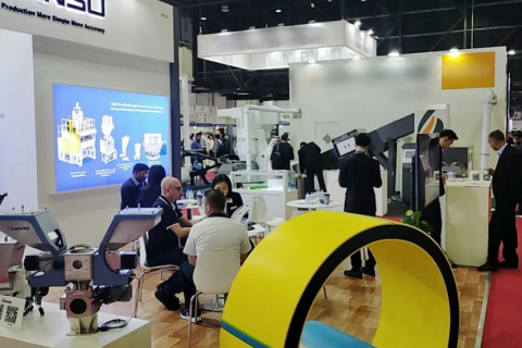 中东迪拜塑料橡胶展览会展会现场图片