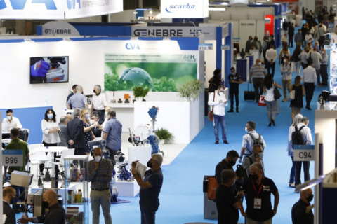 西班牙巴塞罗那塑料橡胶展览会展会现场图片