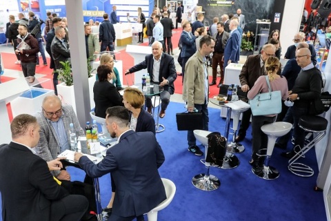 波兰凯尔采塑料橡胶展览会展会现场图片