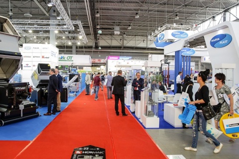 波兰凯尔采塑料橡胶展览会展会现场图片