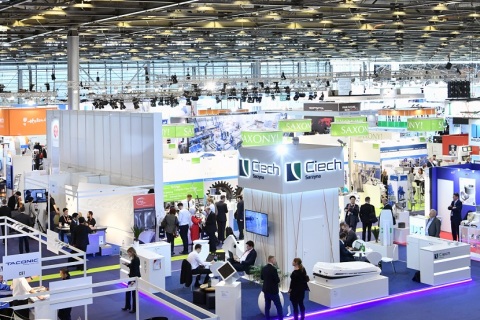 法国巴黎复合材料展览会展会现场图片