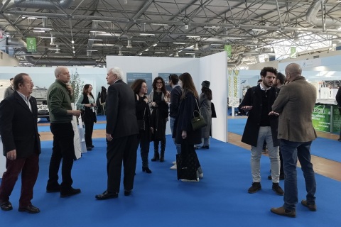 意大利复合材料展览会展会现场图片