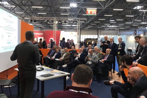 意大利复合材料展览会展会现场图片