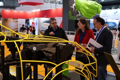 德国欧洲粘合剂与粘接展览会展会现场图片