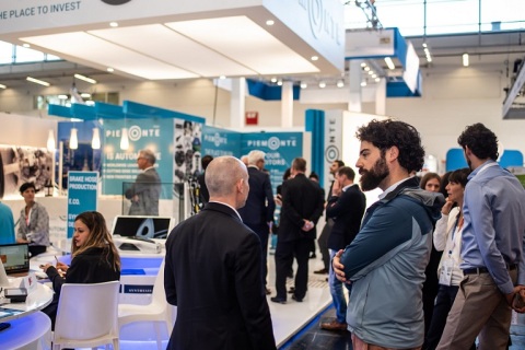 荷兰欧洲聚氨酯展览会展会现场图片