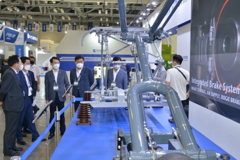 韩国釜山轨道及交通运输展览会展会现场图片