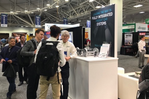 美国轨道交通铁路展览会展会现场图片