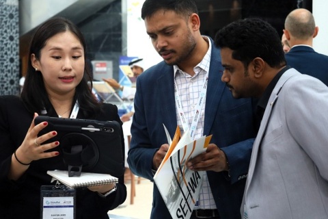 中东阿布扎比铁路交通、轨道交通展览会展会现场图片