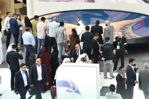 中东阿布扎比铁路交通、轨道交通展览会展会现场图片