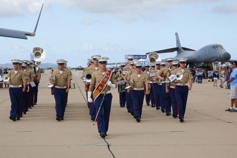 美国圣地亚哥军用航空展展会现场图片