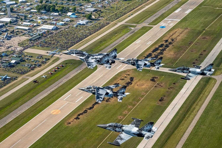 美国奥什科什航空展览会