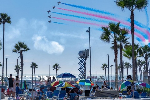 美国海上航空展展会现场图片