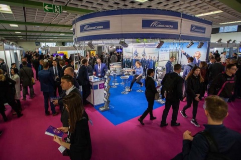 德国柏林飞行员招聘培训博览会展会现场图片