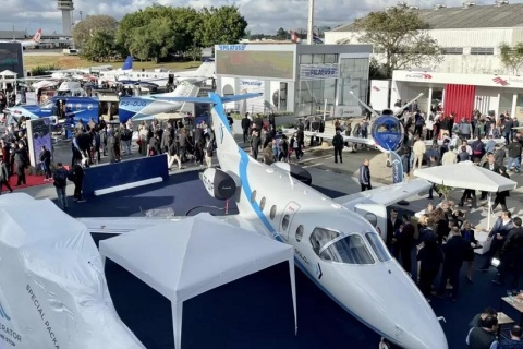 巴西圣保罗公务航空展览会展会现场图片