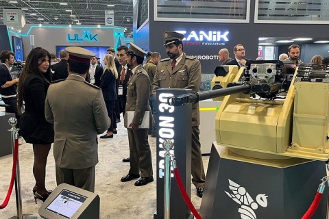 土耳其伊斯坦布尔防务与航空航天展览会展会现场图片