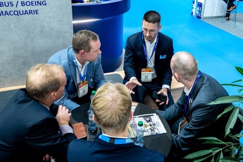 英国欧洲航空维修及地面服务展Aviation Week展会现场图片