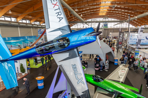 德国腓特烈港航空展览会展会现场图片