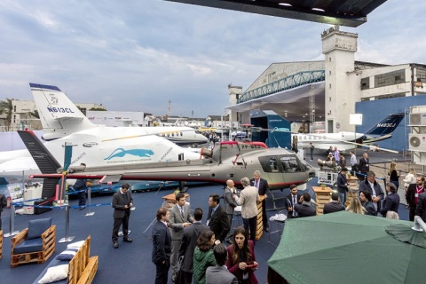 巴西圣保罗公务航空展览会展会现场图片