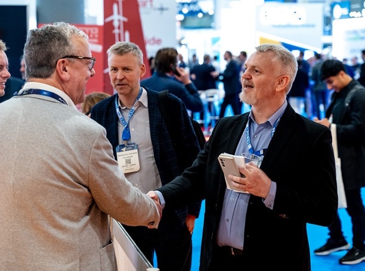 澳洲澳大利亚航空维修及地面服务展