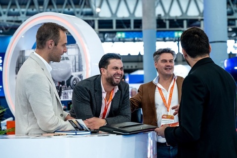 英国欧洲航空维修及地面服务展Aviation Week展会现场图片